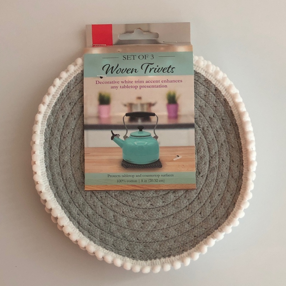 Woven nwt Trivets Set of 3 - Gray and White 8 inches